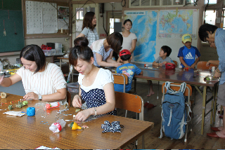 《のせでんアートライン妙見の森2013》11/23(土)ゆらゆらモビールワークショップ電車を開催